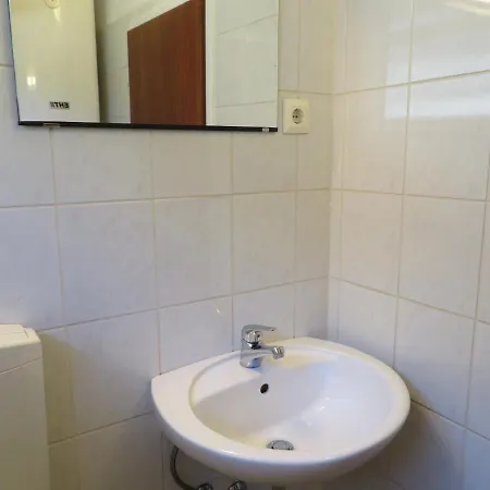 Oda ve Kahvaltı Haus Irmi *